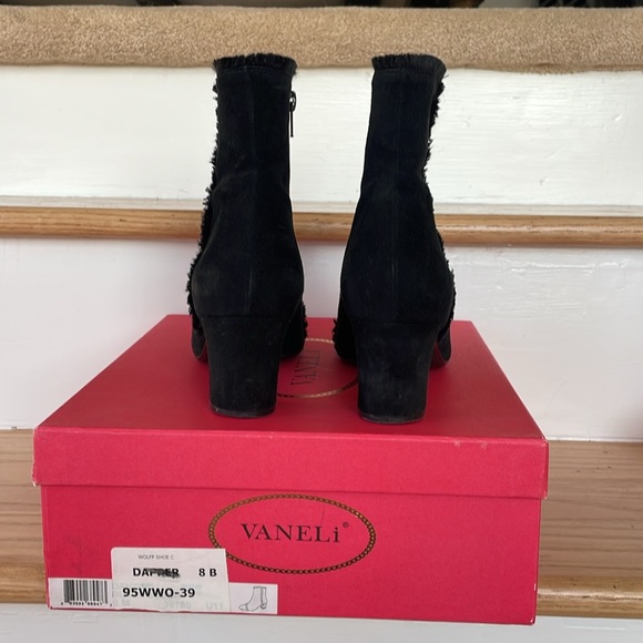 Women’s  Ankle Boots - Picture 3 of 5